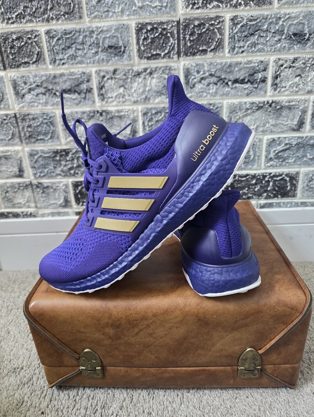 Adidas Men's Ultraboost FY5811 Purple/Gold Athletic Shoes Size 11